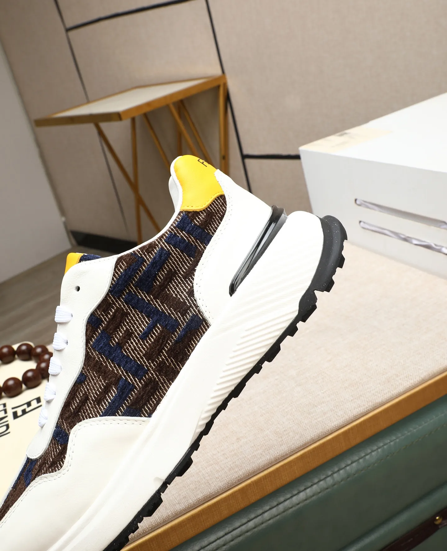 Men's shoes 💰460🕷🕷[FENDI] Fendi fashionable casual men's shoes 🇨🇳Original official website 1:1 model opening, new models are available first 💯Not high-profile but avant-garde, simple About low-key and fashionable, super versatile style 🌿 Made of original cowhide ➕ Pigskin lining 🎋 The version is comfortable on the feet, so rigorous for any small place, and the workmanship is first-class 🍍38-44 Large quantities in stock